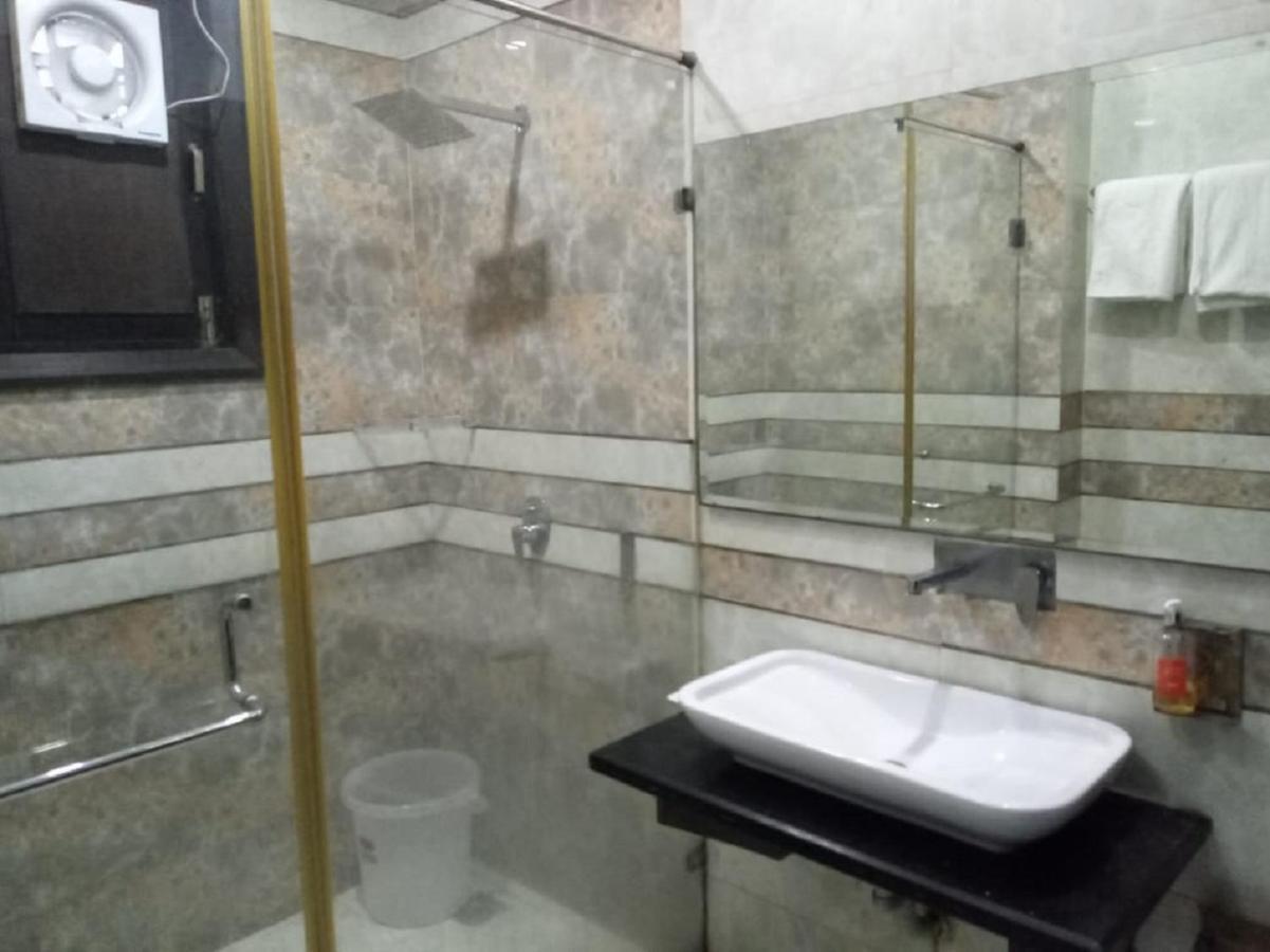 Hotel Vivah Residency Neu-Delhi Exterior foto
